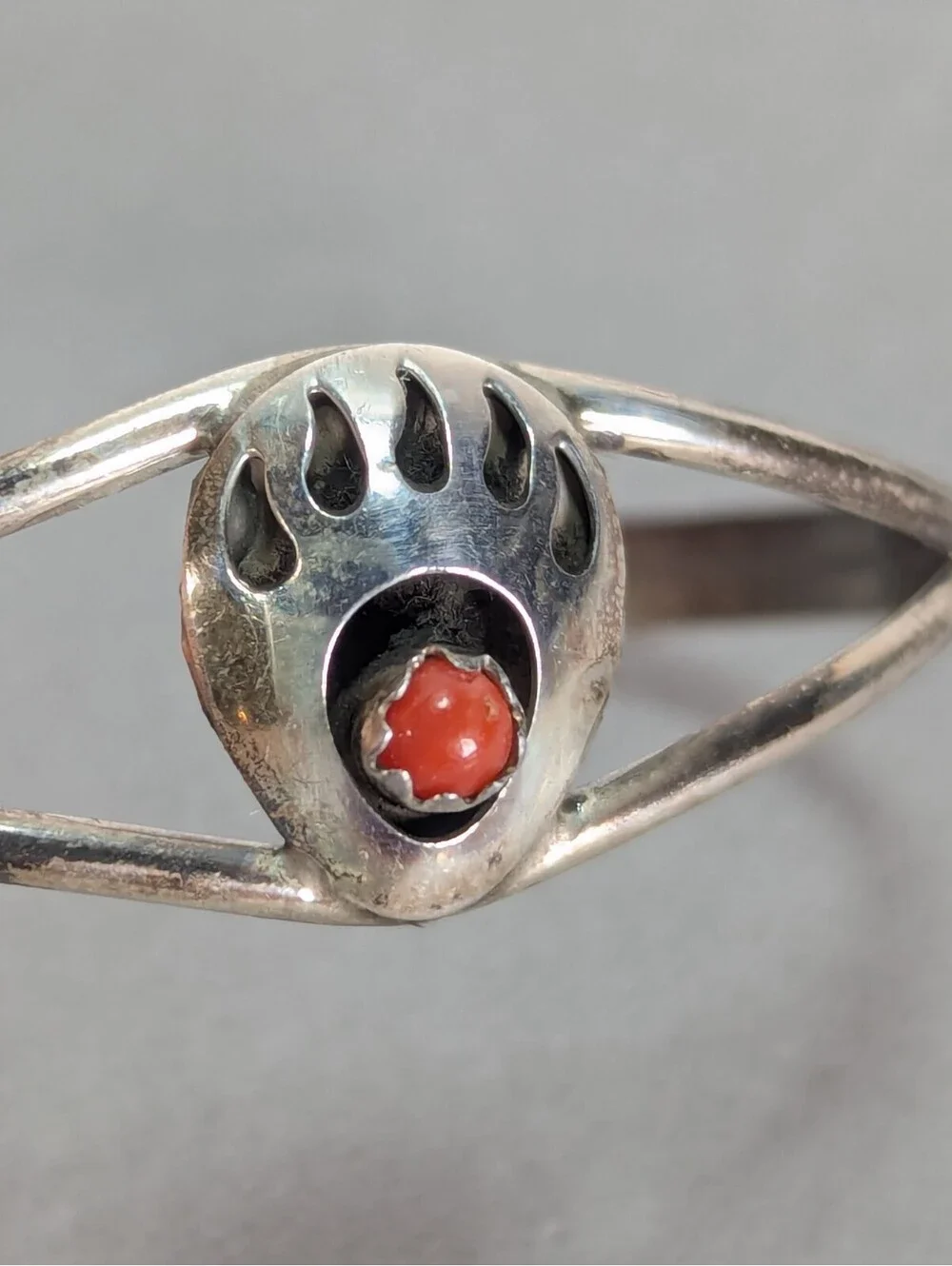 VTG Bear Paw Infant Baby Cuff Bracelet Sterling Silver Coral Native American